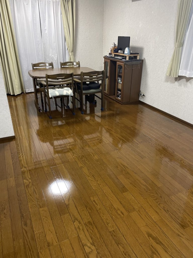 三重県鈴鹿市 H様邸 No.3108のフロアコーティング施工事例
