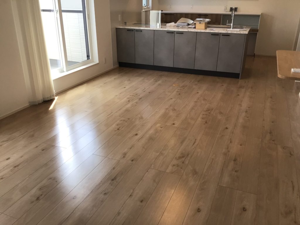 愛知県豊田市Y様邸「決めては友人とネットの口コミ」のフロアコーティング施工事例