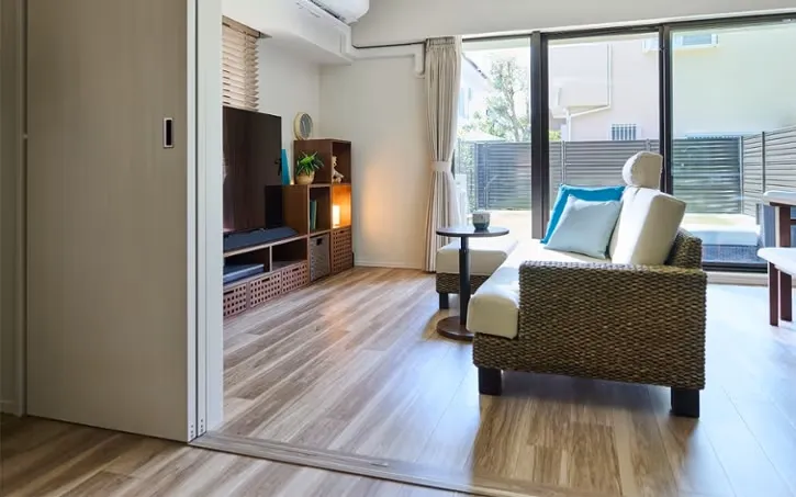 「本当に必要なのか？」という疑問に対する、フロアコーティング専門店の正直な答え｜床と暮らしのはなし Vol.2