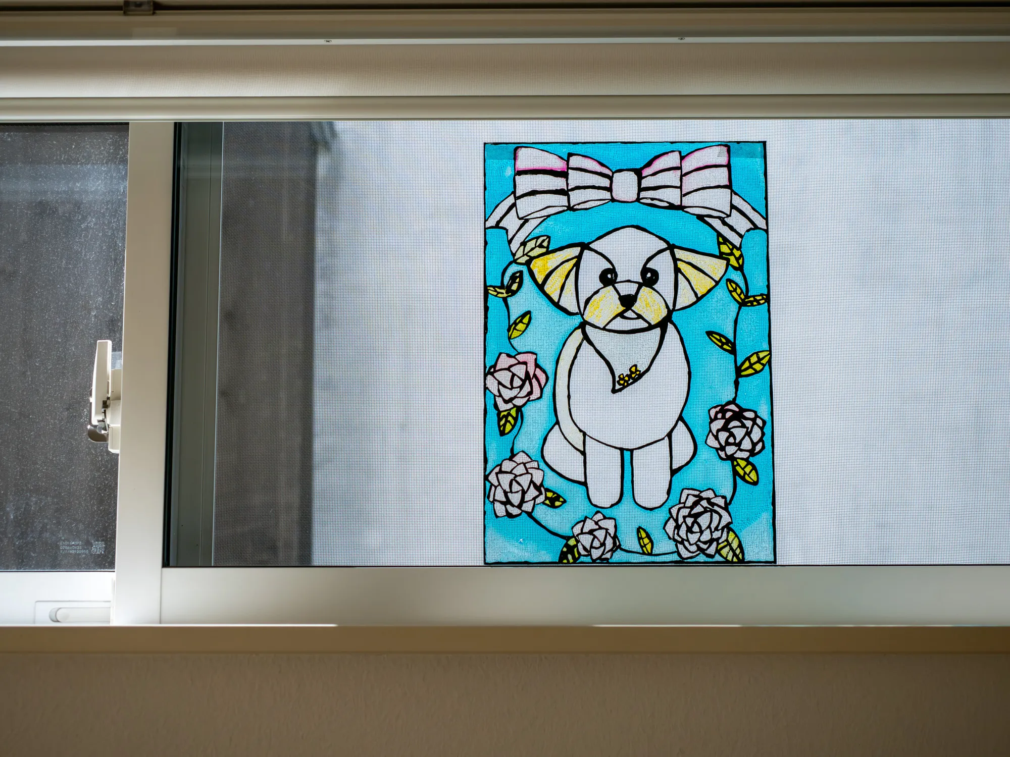 I様の長女が中学生の頃に作成したアート作品のランちゃん。一家4人と2頭がこれからも楽しく明るく暮らせますように。